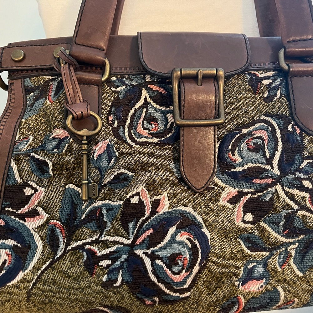 Fossil Weekender Sachel Green Floral Rose